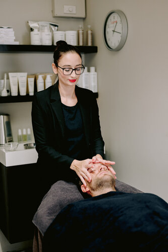 Servizi di massaggi uomo presso il salone di bellezza Mara&Beauty a Marcaria (MN)